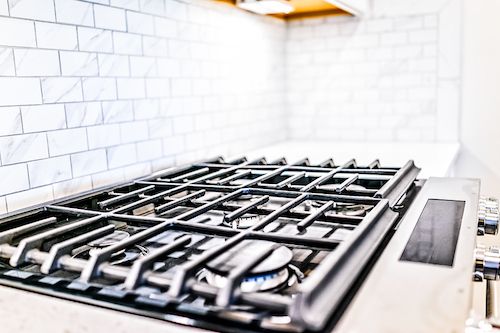 Modern and Functional HDB Kitchen backsplash