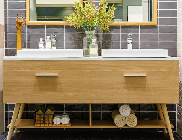 Functional and Environment Friendly Bathroom Natural Materials