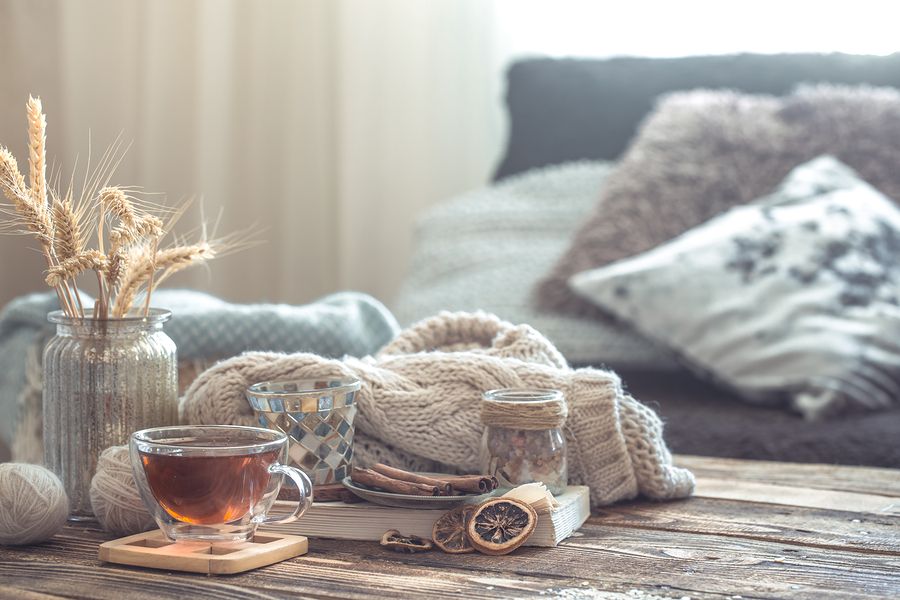 rustic chic home interior design use rustic fabrics