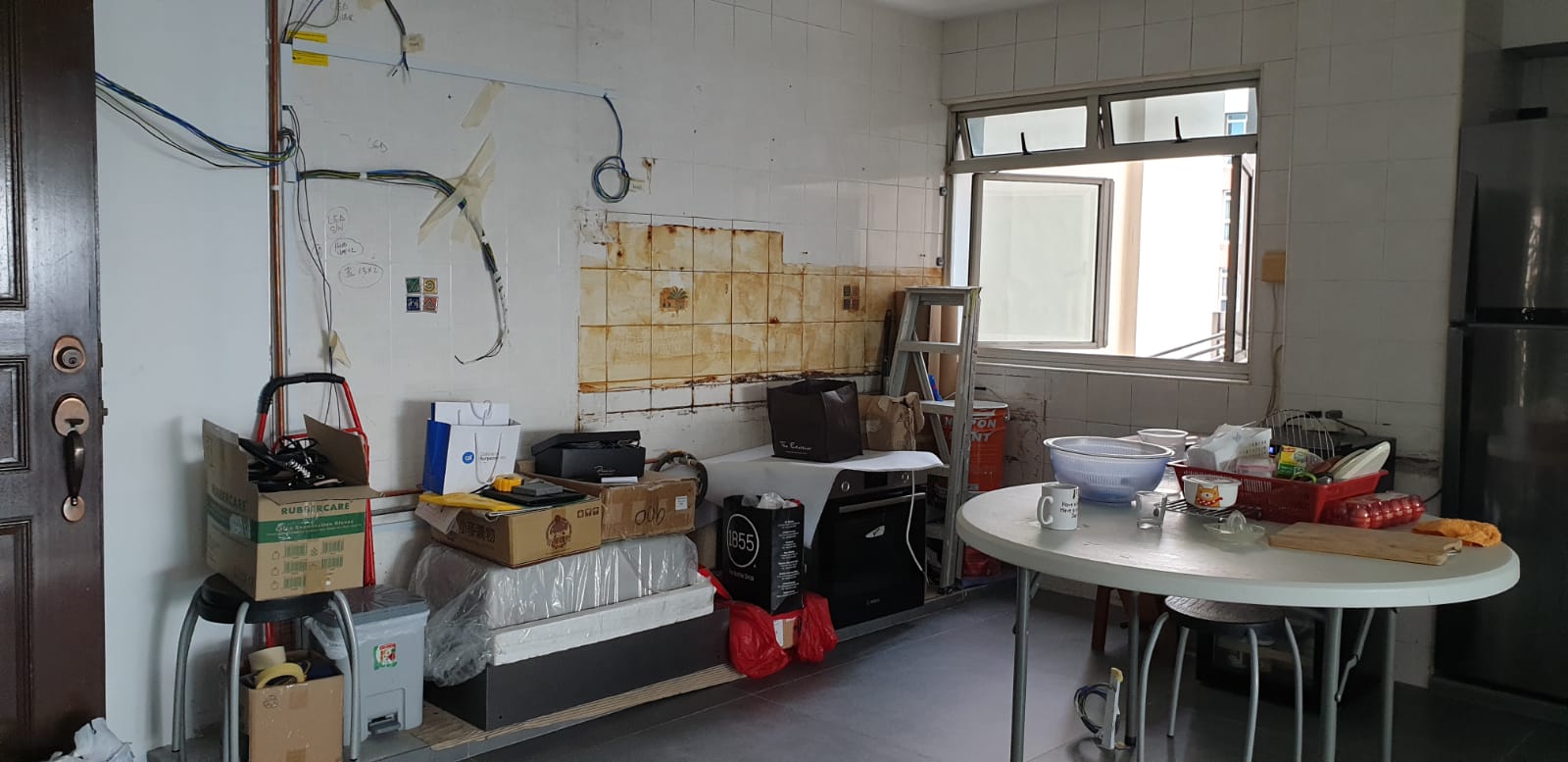 Why Choose an HDB Licensed Renovation Contractor (and Why Home Guide’s the Best Choice)?